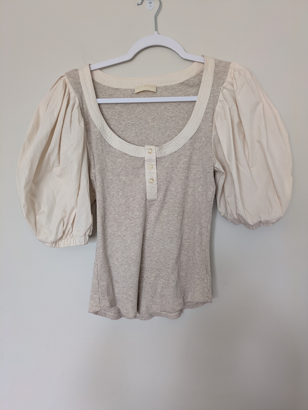Ulla Johnson Scoop Neck Puff Sleeve Top in Beige and Cream